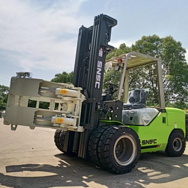 Montacargas 4 Ton Diesel Forklift with Bale Clamp Attachment and Lifting Height 3-7m
