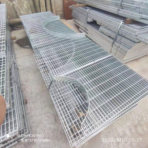 Platform Q235 Carbon Galvanized Steel Grating Customized Special Shaped
