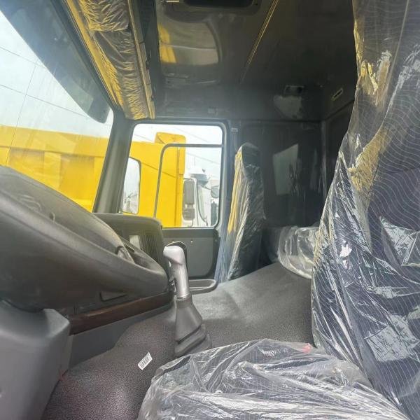 Used Crane Truck Howo 375 8x4 Secondhand Sinotruk 12 Wheels