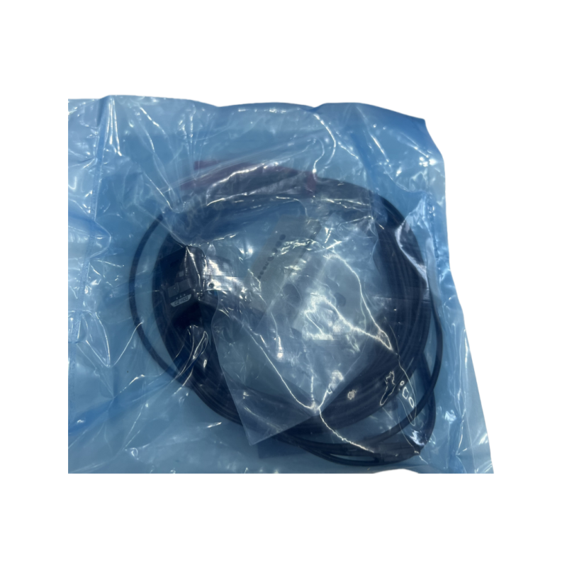 KEYENCE CZ-H32 Digital Fiber Optic Sensor Head Reflective Variable Light Spot Applied to