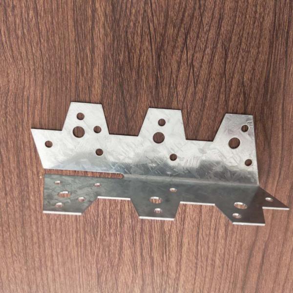 Universal Trip L Grip Connector for All Your Timber Construction Needs