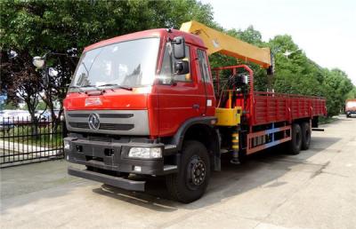 O caminhão de Dongfeng 6X4 montou o guindaste telescópico XCMG de 12 toneladas que encurta o guindaste do crescimento