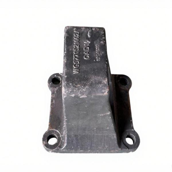 WG9770521002 Rear Right Front Bracket For Sinotruk HOWO Truck Spare Parts