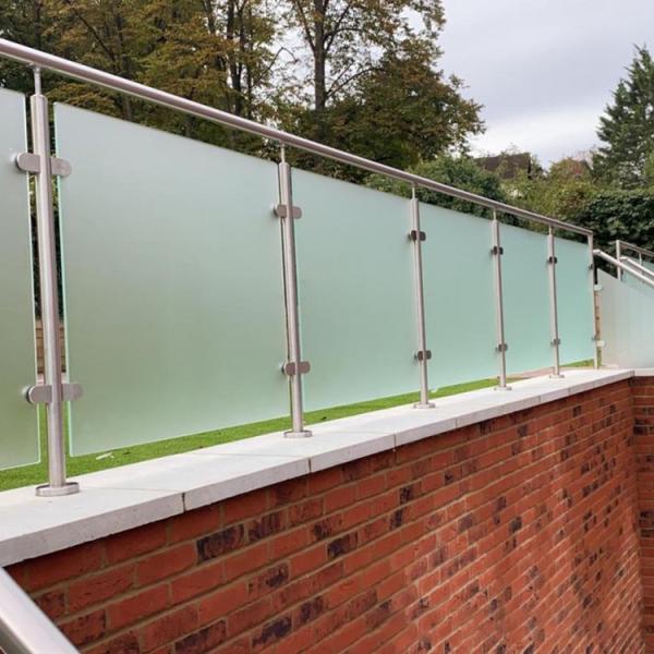 10mm /5+5mm Thick Tempered Laminated Glass For Balcony Railings – Strong And Weather-Resistant