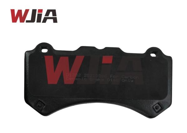 D1060-JF20B Front Ceramic Brake Pads Nissan Brake Parts For Nissan GTR-R35 2007-