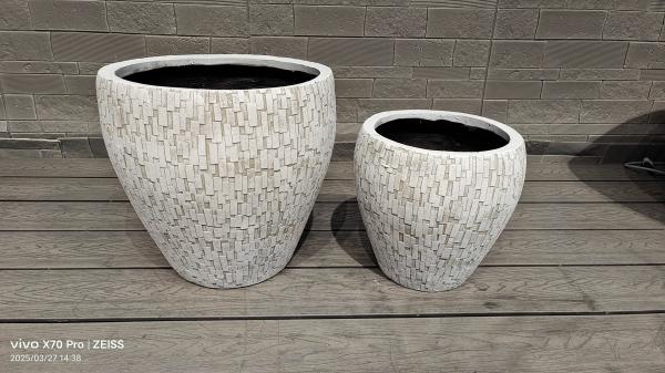 White Mosaic Like Brick Design Round Fiber Clay Flower Pot Lightweight Villa Office Project