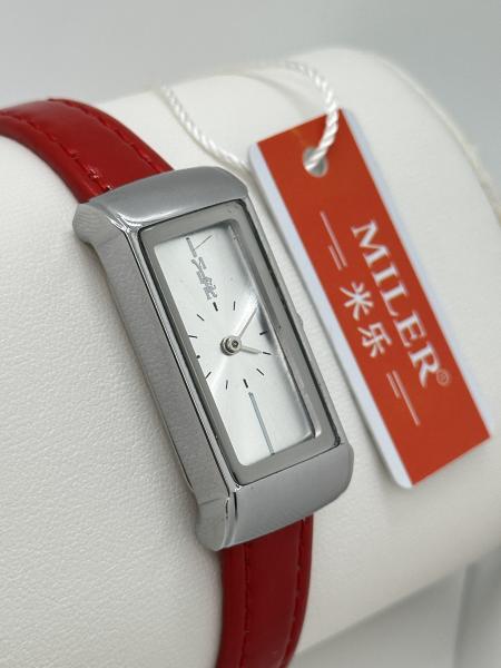 Relha de couro de moda relógio de quartzo relógio branco elegante relógios de discagem gravuras personalizadas