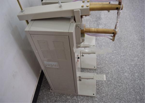 Low Carbon Steel Water Cooled Spot Welder , Stable Body Structure Resistance Welding Machine