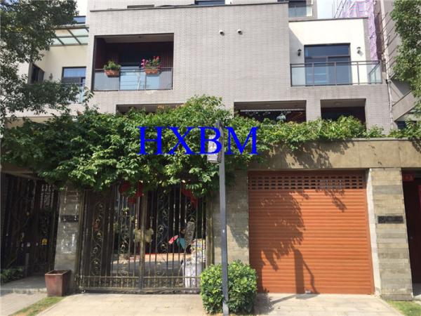 Remote Control Aluminium Garage Doors Automatic Roll Up With Wood Color Finishing