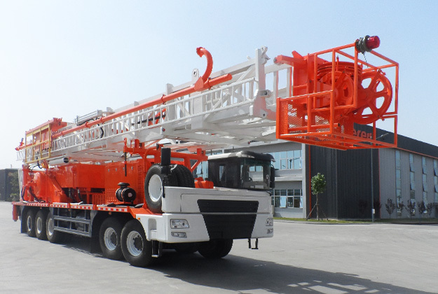 Truck Mounted Oilfield Drilling Rigs Mechanical Hydraulic Drive For Well