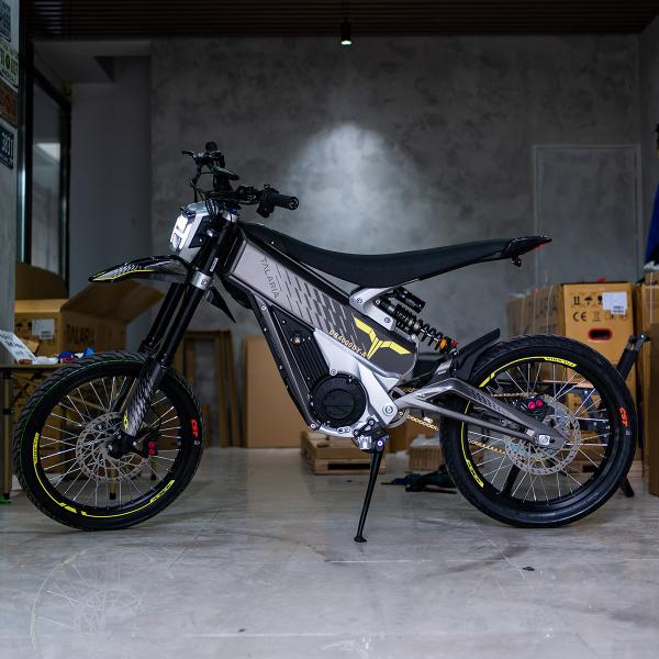 72V Mid Mounted Permanent Magnet Synchronous Motor Electric Bikes for Riding Experience