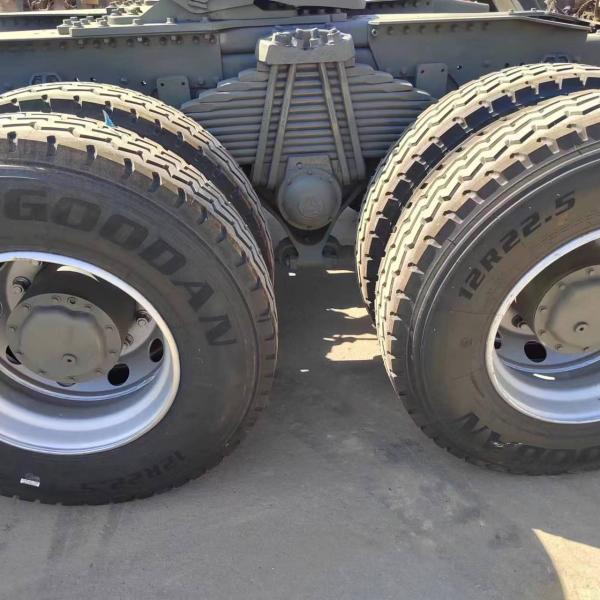 10 Wheeler Old Tractor Trailer Trucks Howo Sinotruk 420hp 6x4