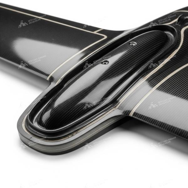 Molde de alas de UAV de fibra de carbono ligero de 5 ejes fresado para una precisión aerodinámica