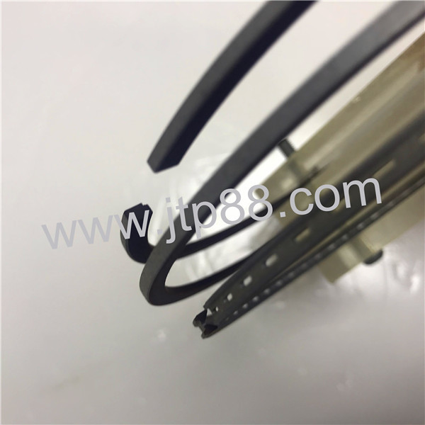 ME997465 de los aros del émbolo 2,806 * 2,5 del motor del camión de Fuso * 4 del tamaño material del metal del OEM