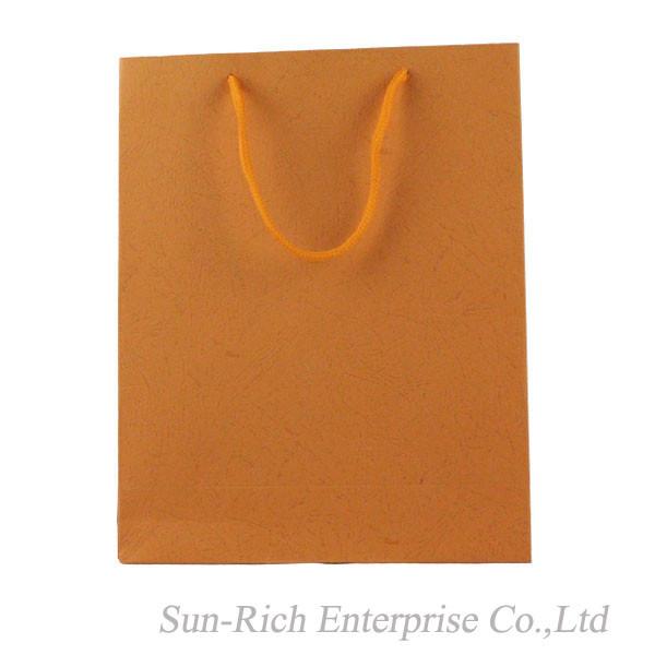 Wholesale Orange color paper bag gift bag Custom Logo available