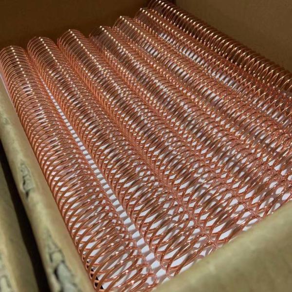 CPSTの承認38.6mmはカレンダーのためのらせんとじのコイルに金属をかぶせる
