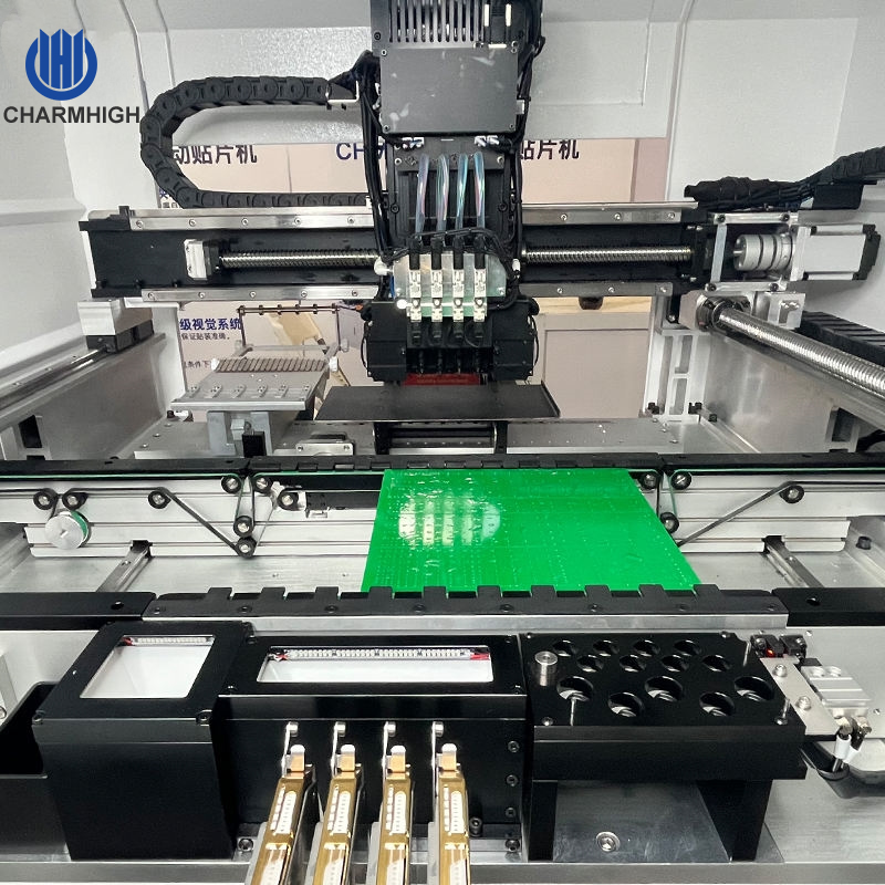 Универсальная ПКБ SMD Pick And Place Machine полностью автоматическая с базой CHM-551