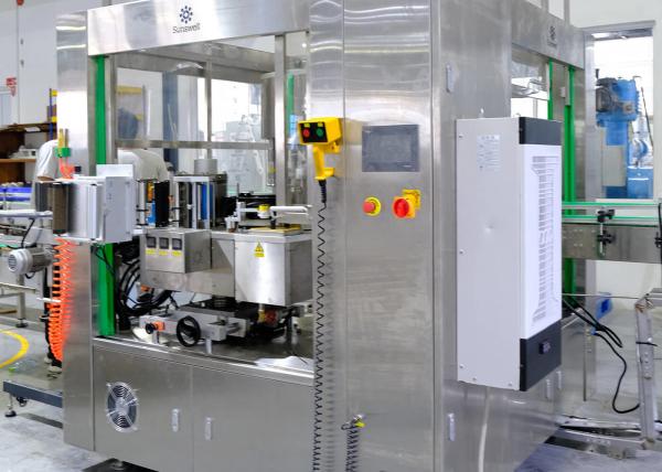 Rotary / Linear Hot Melt Glue Labeling Machine For Liquid Beverage Packaging Line
