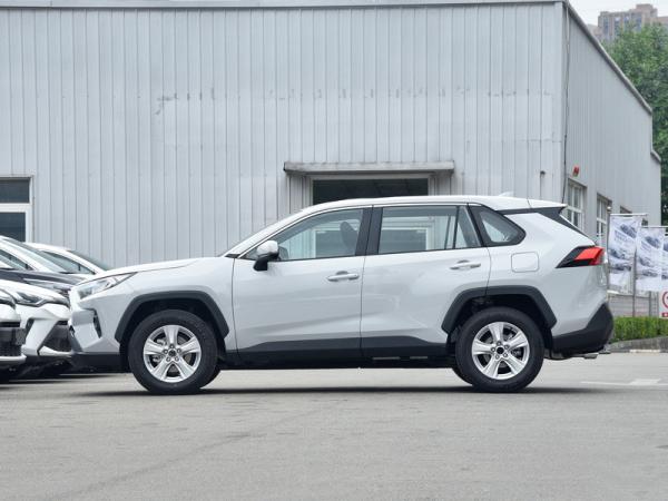 2023 Toyota RAV4 Rongfang 2.0L CVT à deux roues essence SUV compact voiture