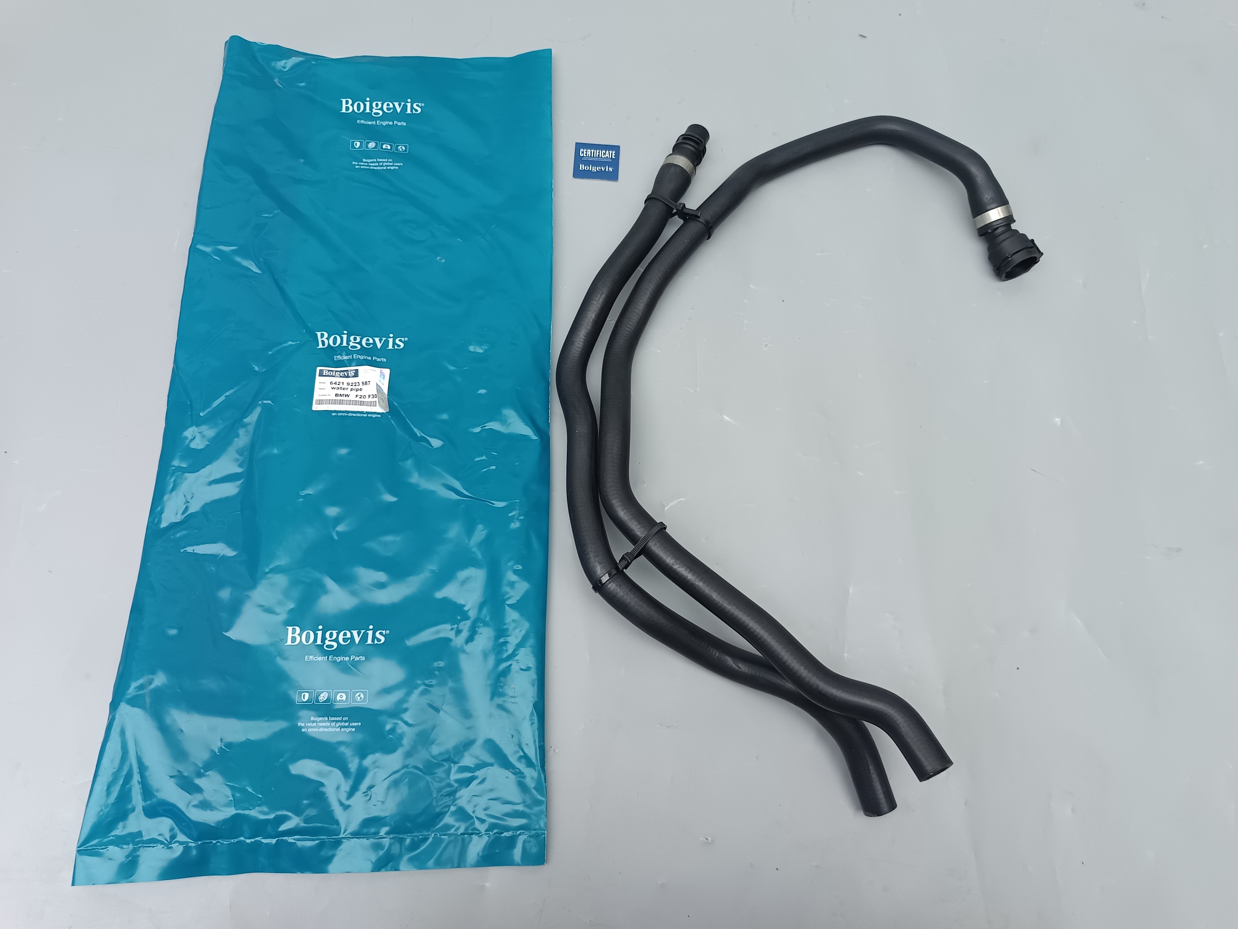 High-quality radiator hose 6421 9223 587  for BMW

 