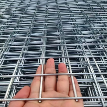 Outdoor Construction Site Galvanized Welded Mesh Panel Workshop Protection Line