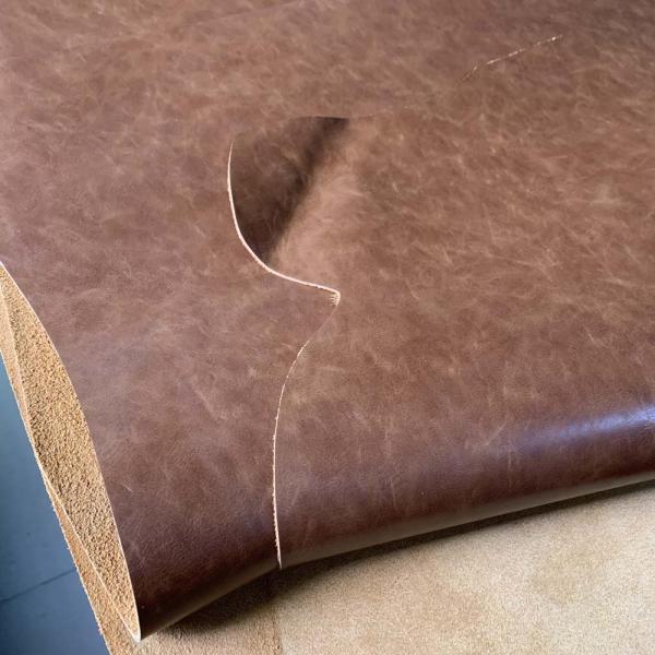 Bovine Finished Split Leather Microfiber For Shoes Bags Belts Garments