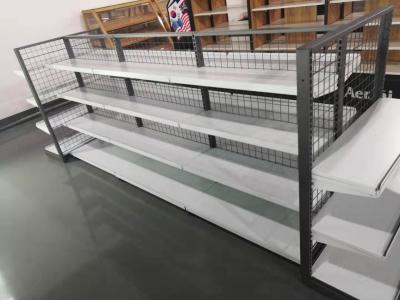A prateleira do supermercado da gôndola indica 3 camadas que 40-120 quilogramas/mergulham a capacidade