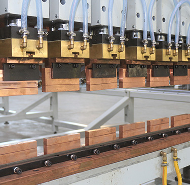 Iso Hwashi Алюминиевая сварочная машина Bbq Садовая рама Струновая гриль автоматическая