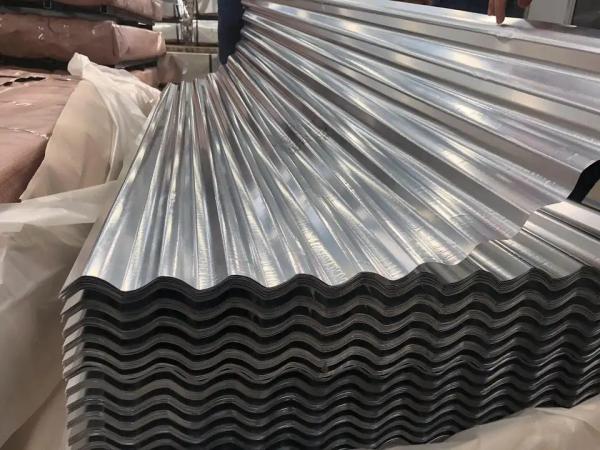 A cor do telhado do zinco revestiu a folha para passar o soldado de aço galvanizado do metal corrugou 2000mm