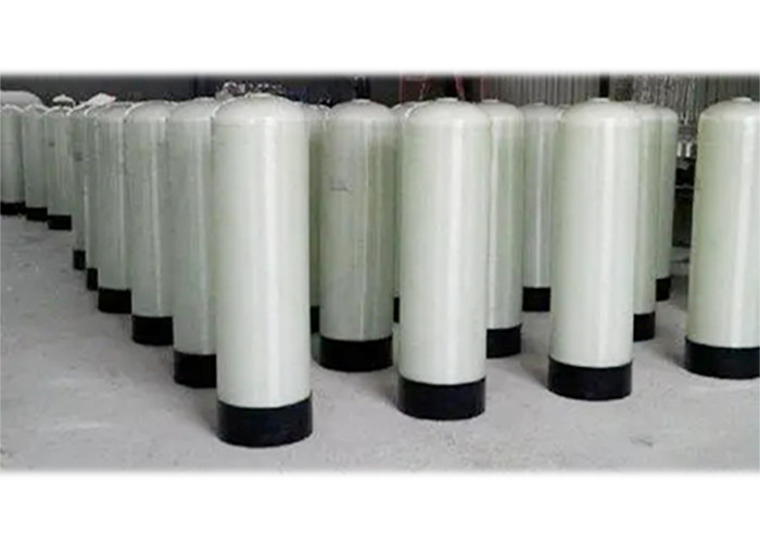 Fiberglass FRP Vessel For Water Treatment UV Resistance White Indoor Outdoor Installation