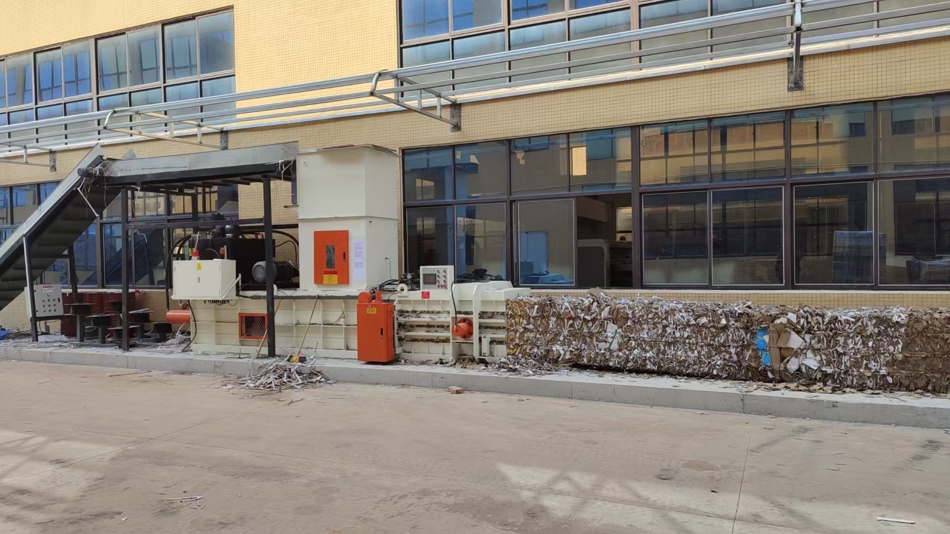 Industrial Hydraulic Automatic Paper Baler Compactor Heavy Duty Hydraulic System