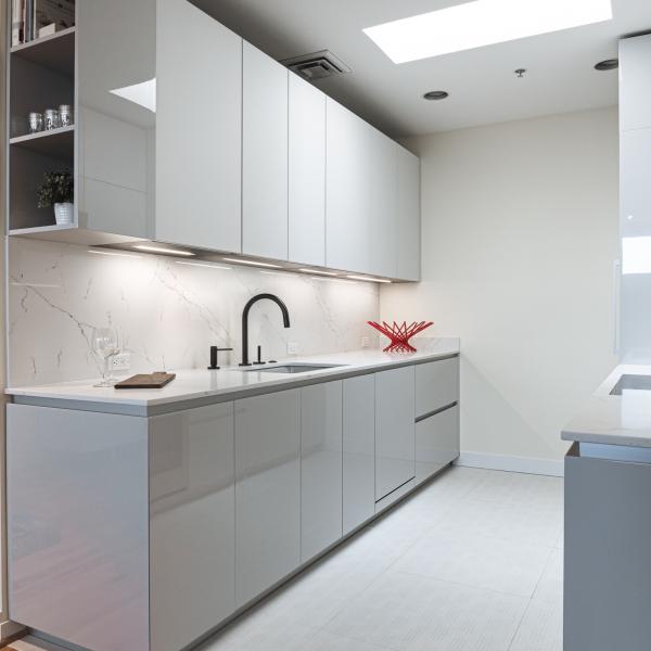 Modern Acrylic Kitchen Cabinet MDF board Moisture Proof Units Set