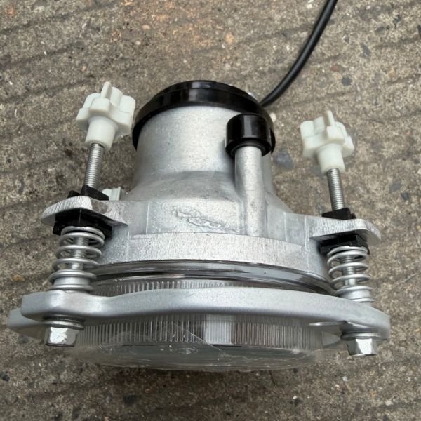 Illuminate with Confidence: High-Beam Headlight Assembly for Yutong Buses | PN: 4121-00258