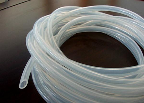 Grado médico curado platino transparente de la protuberancia del tubo del silicón para farmacéutico