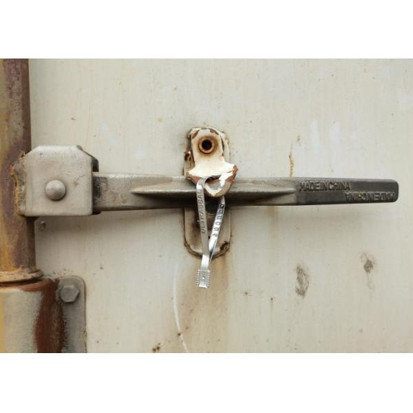 Embossed Strapping Metal Seals With Pull Tight Locking Mechanism Anti Rust