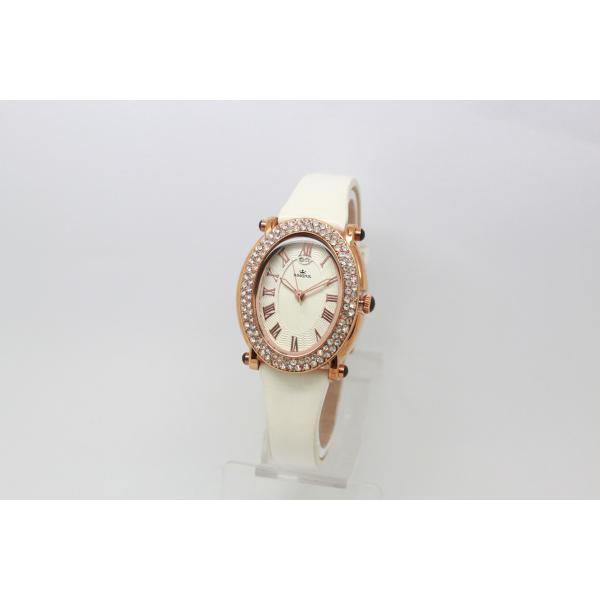 OEM Oval Alloy Case Diamond Quartz Watch White Leather Band Quartz Watch For Ladies