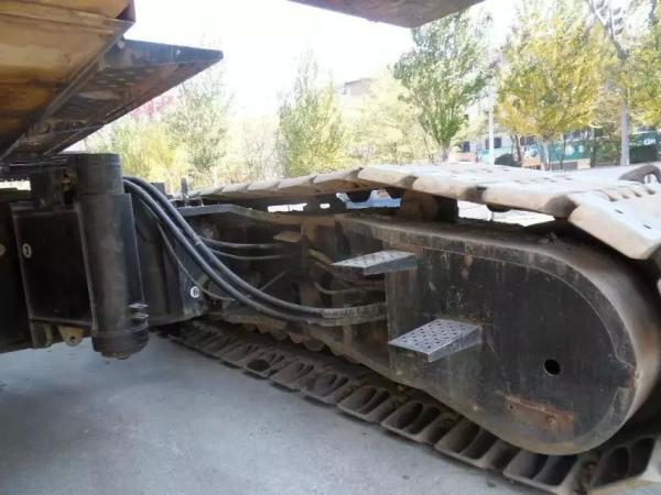 2005 Original Japan Used KOBELCO 250 Ton Crawler Crane For Sale China