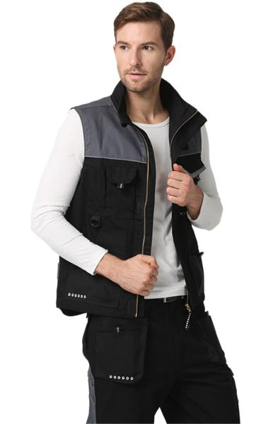 Indoor And Outdoor Work Vest With Pen Compartments