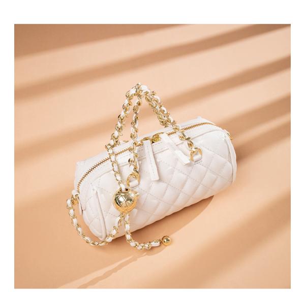 Quilted Leather Chain Strap Bags 20cm 9.5cm 10cm Moderate Hardness