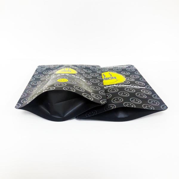 Custom Smell Proof Weed Packaging Bag With UV Printing Laminated Materials