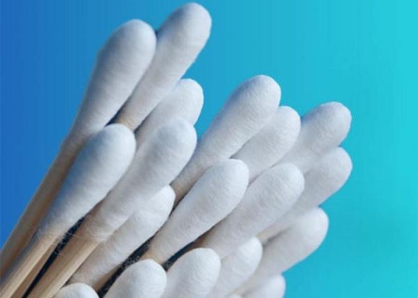 10cm Sterile Medical Cotton Swabs Wooden Stick For Baby Care