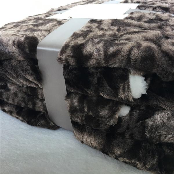 Long Plush Hair Sytle Fake Fur Blanket , Cozy Brushed Faux Fur Fleece Blankets