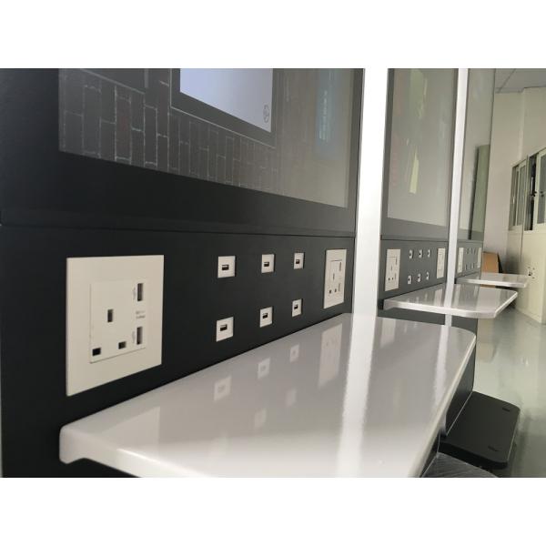 Indoor TFT Digital Advertising Player Chargable Interactive Display