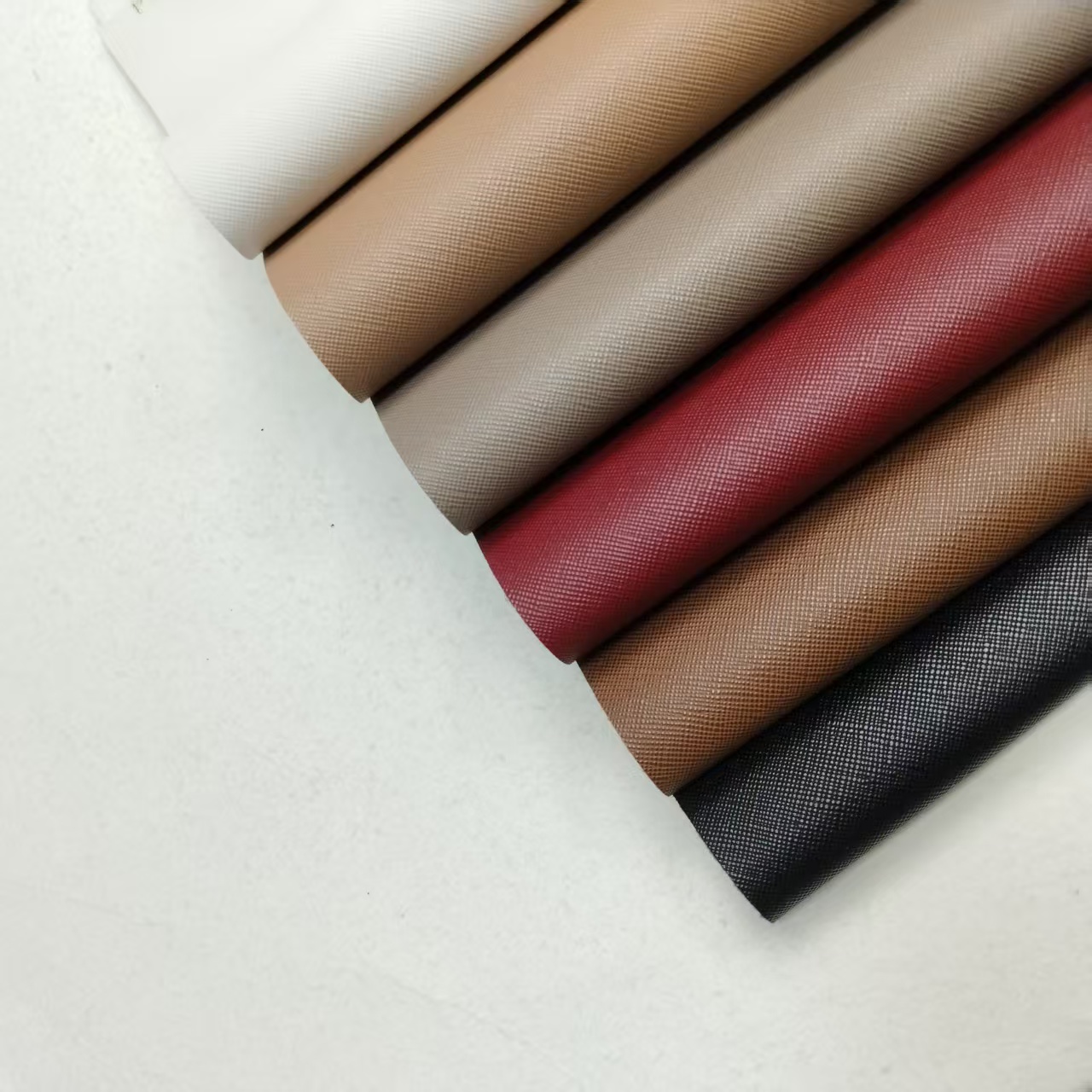 No MOQ Super Soft Hand Feel Scratch Resistant High Performance Versatile Pu Leather for Shoes Synthetic Leather Fabric