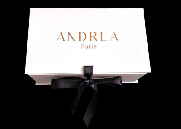 Customized Logo / Size Flat Folding Boxes Eco - Friendly With White Color