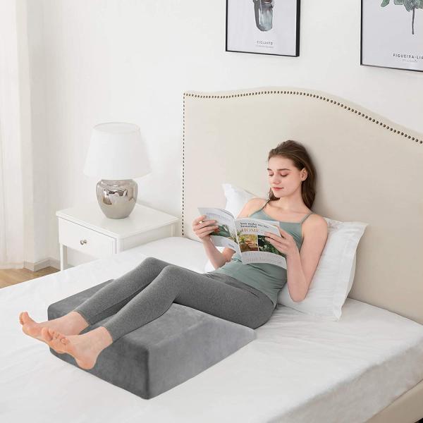 Living Room Leg Wedge Pillows with Knitted Cover Memory Foam Gel Leg Elevation Design