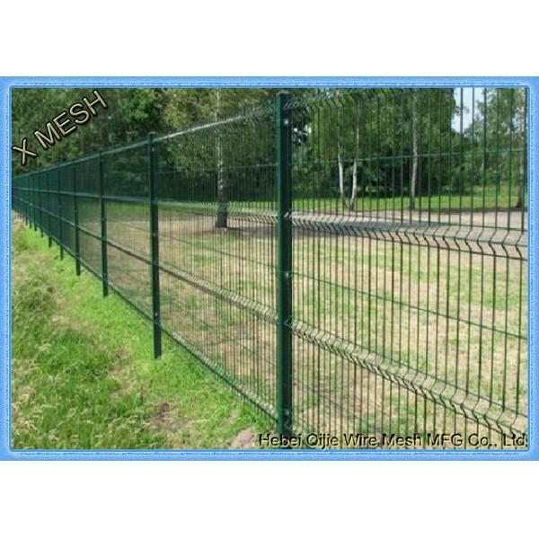 Треугольник гнуть покрытую ПВК изогнутую сталью загородку металла для предохране