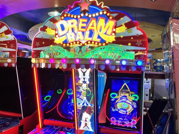 Professional Rolling Ball Arcade Machine Coin Operated Double Players