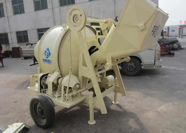300L Mini Ready Mix Precast Concrete Machinery For Construction Smooth Operation