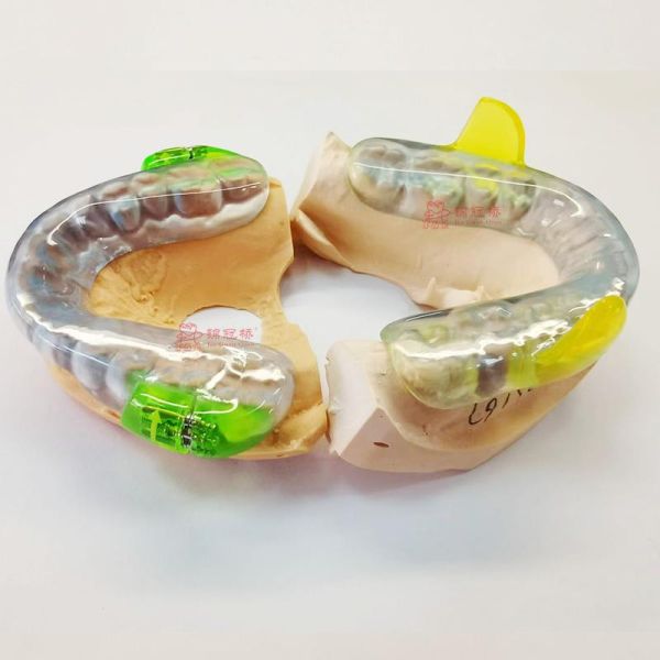 Dental Orthodontic Appliance Lab Denture Shark Anti Snoring Guard for Children Adults
